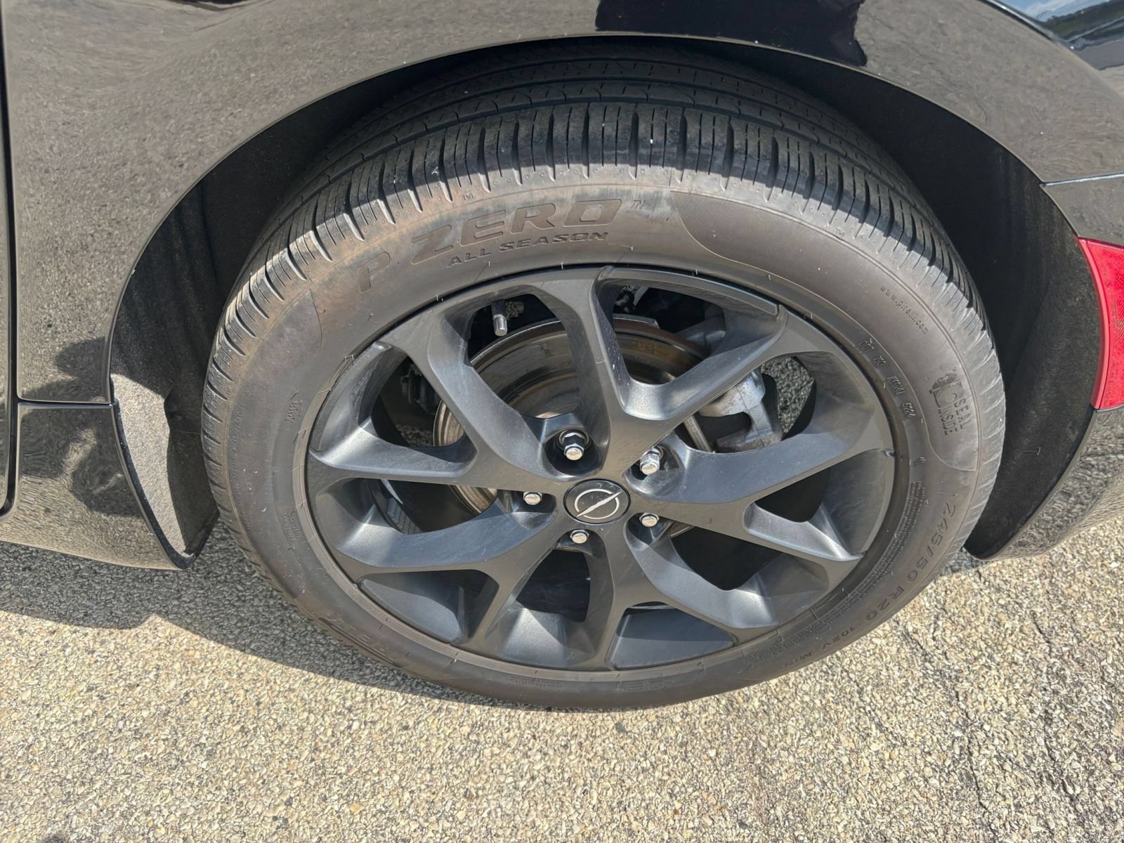 Used 2025 Chrysler Pacifica Limited FWD image 34