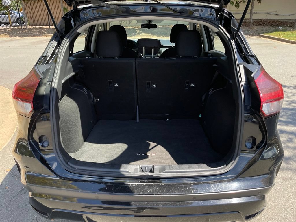 Used 2023 Nissan Kicks SV FWD image 7