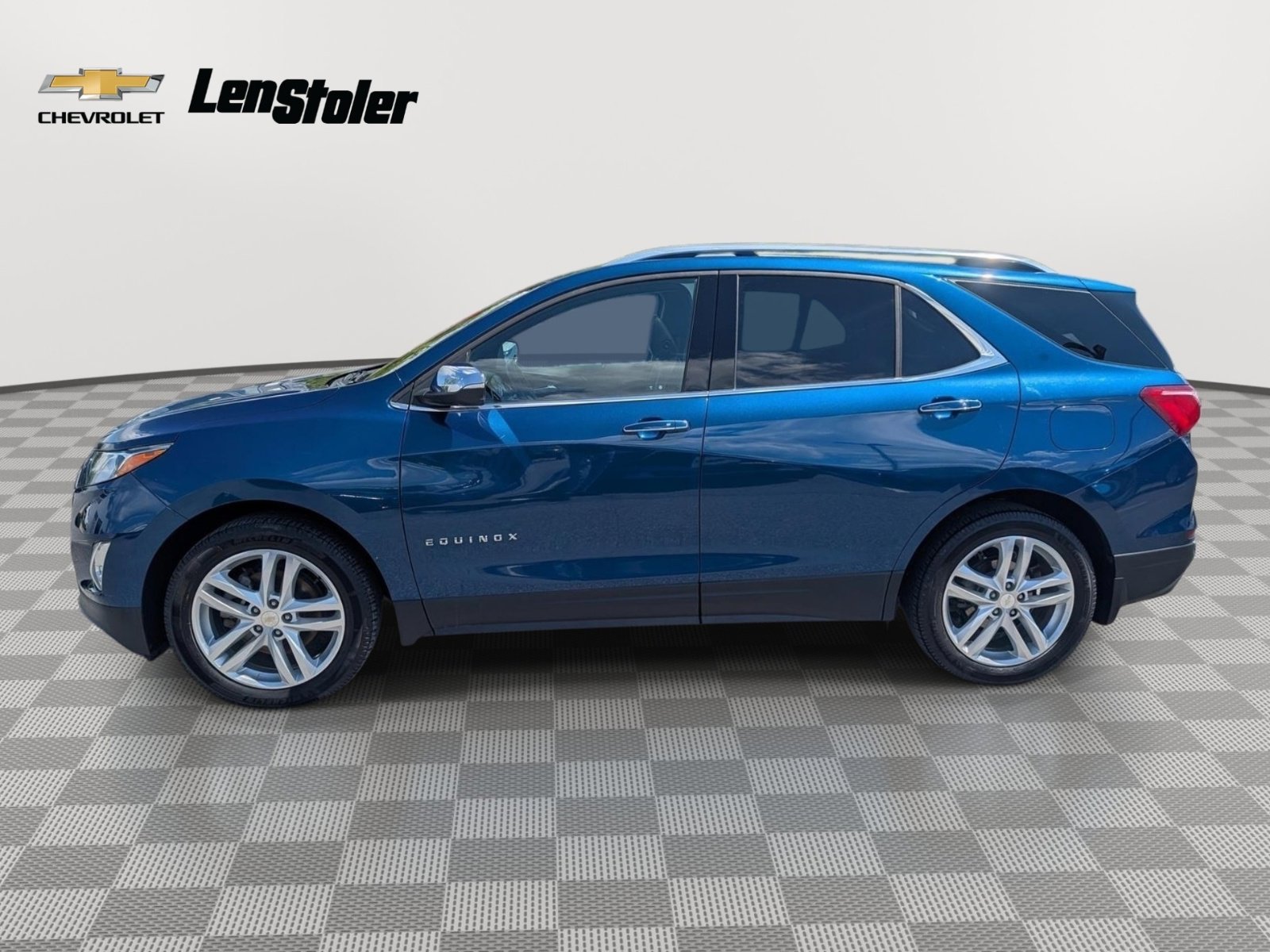 Used 2019 Chevrolet Equinox Premier AWD/4WD image 2