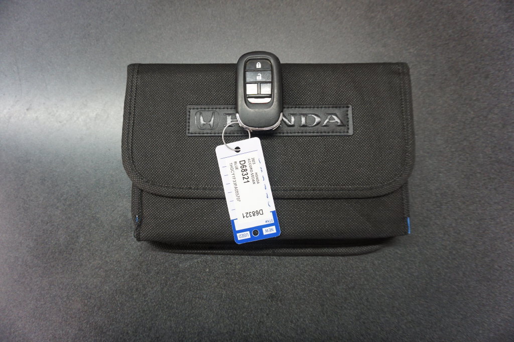 Used 2023 Honda Accord EX image 17