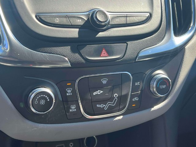 Used 2020 Chevrolet Equinox LS FWD image 29