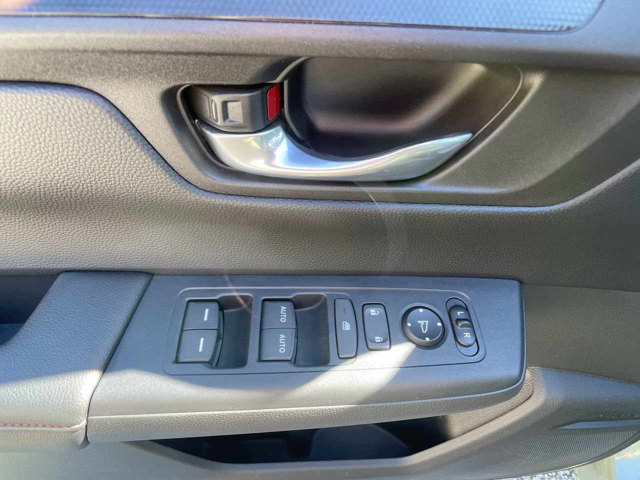 Used 2026 Honda CR-V TrailSport image 14