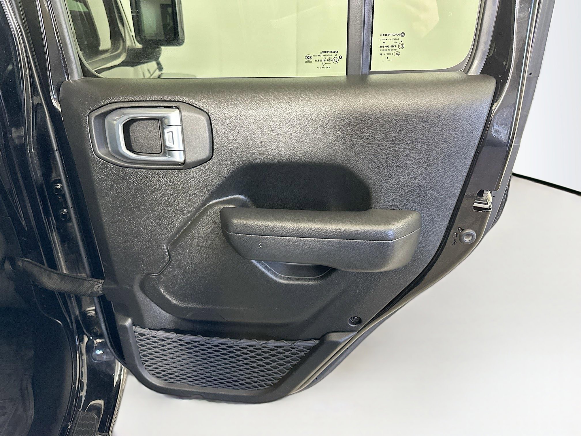 Used 2024 Jeep Wrangler Sport S image 28