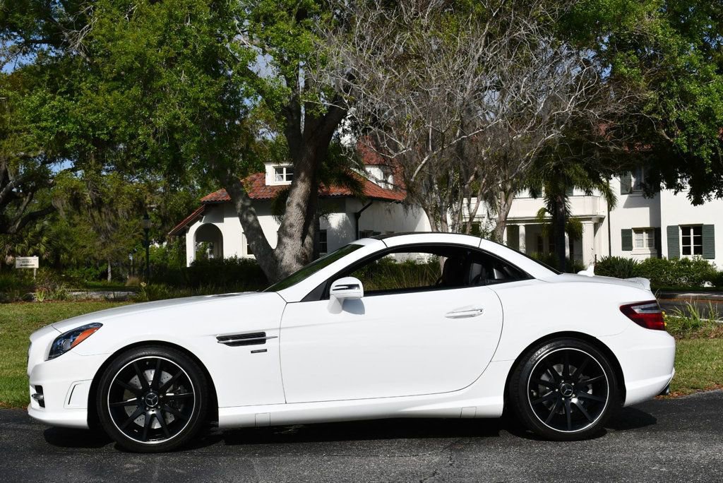 Used 2015 Mercedes-Benz SLK 350 image 33
