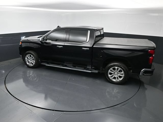 Used 2023 Chevrolet Silverado 1500 LTZ w/ LTZ Premium Package AWD/4WD image 16