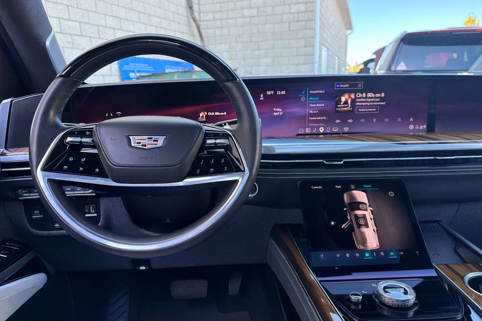 Certified 2025 Cadillac Escalade Sport Platinum AWD/4WD image 17