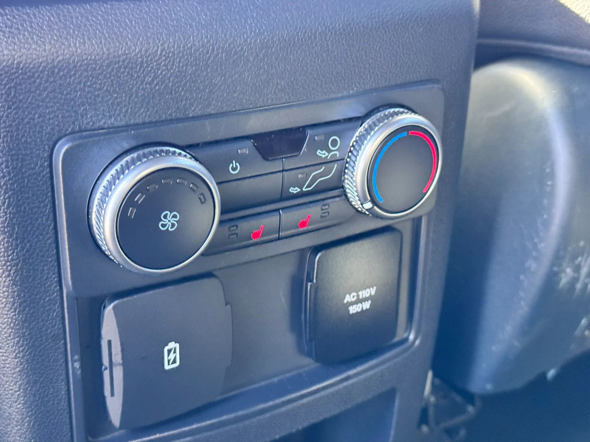 Used 2021 Ford Explorer ST image 28