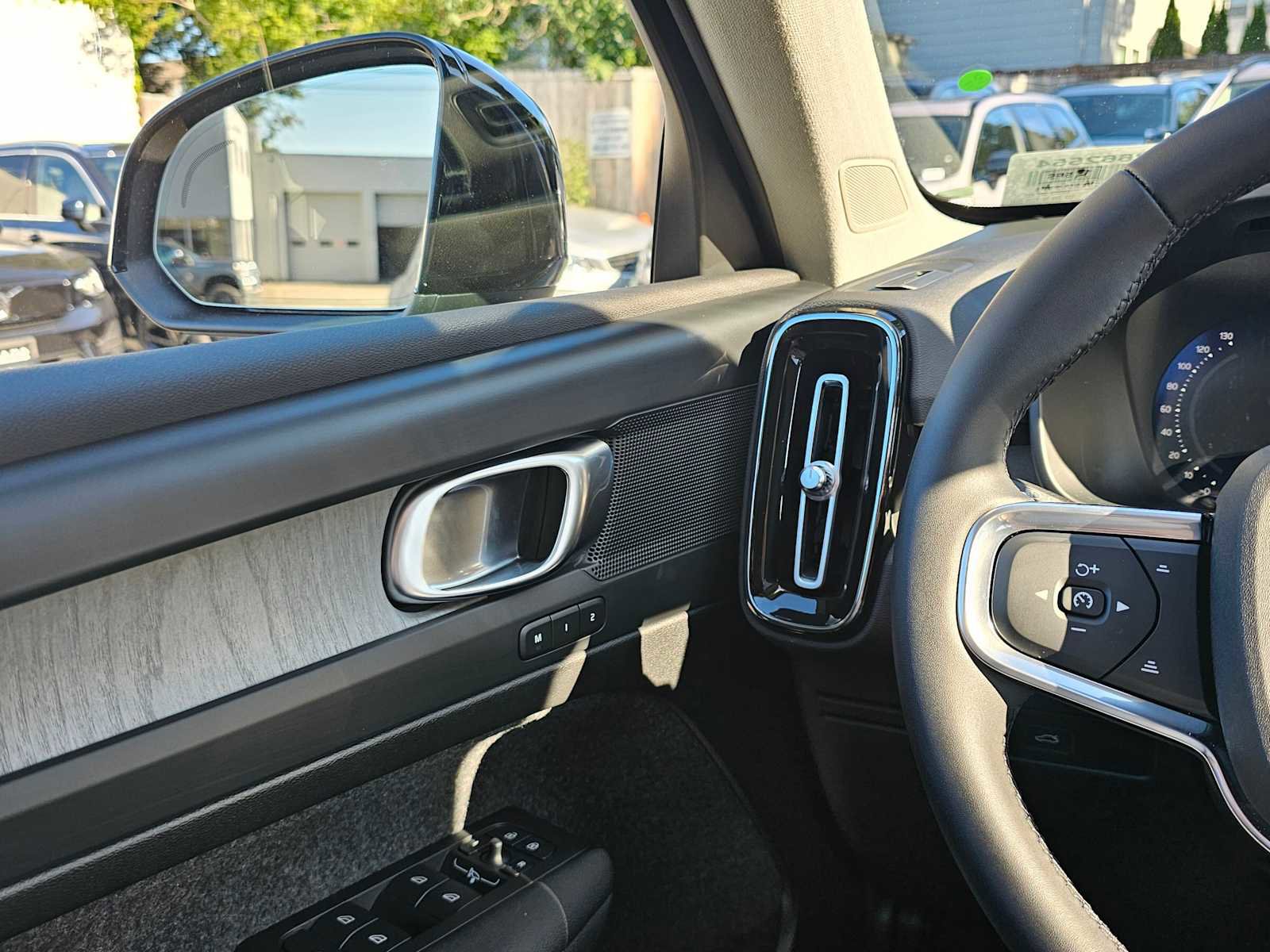 New 2026 Volvo XC40 B5 Plus w/ Protection Package Premier image 27