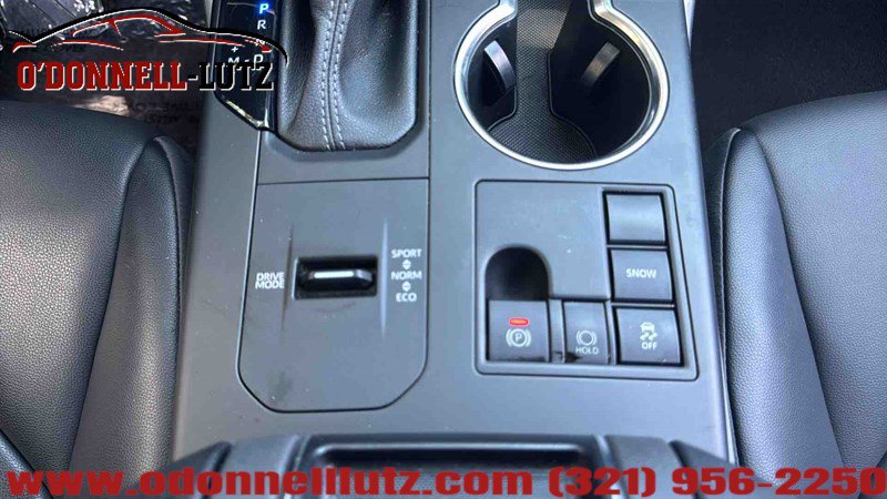 Used 2023 Toyota Highlander XLE FWD image 31