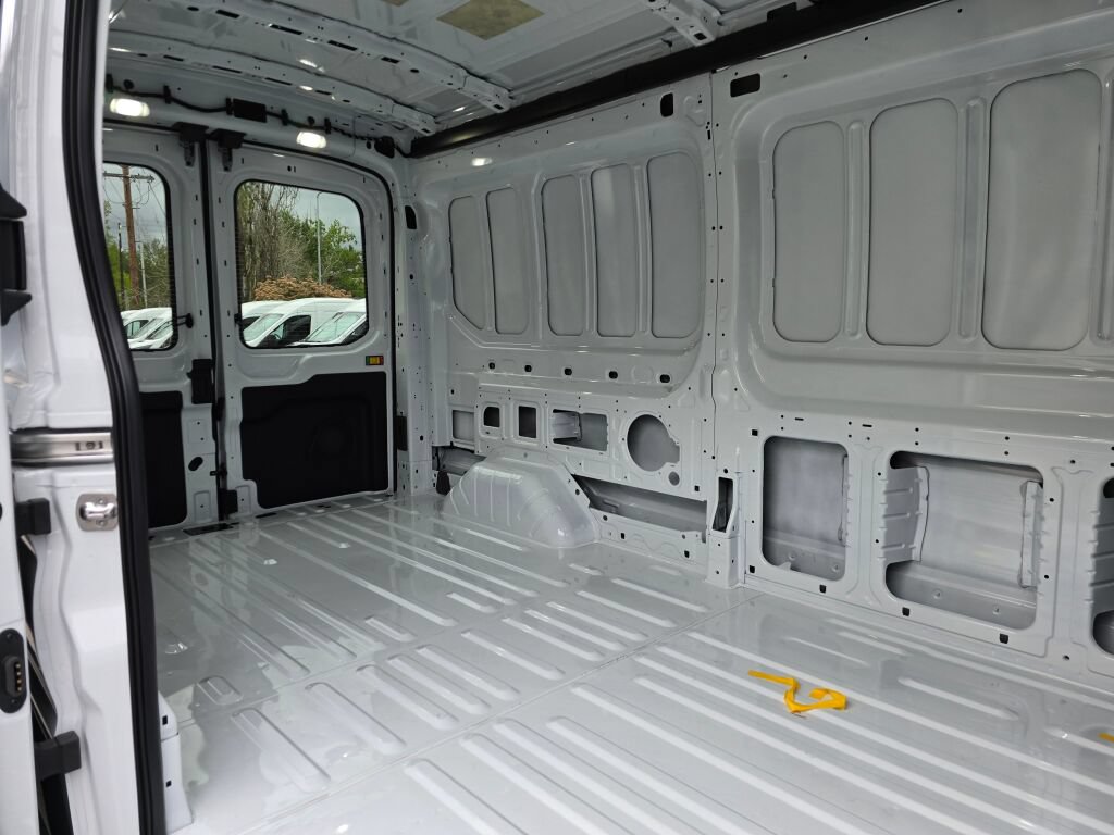 New 2026 Ford Transit 250 148 Medium Roof RWD image 11