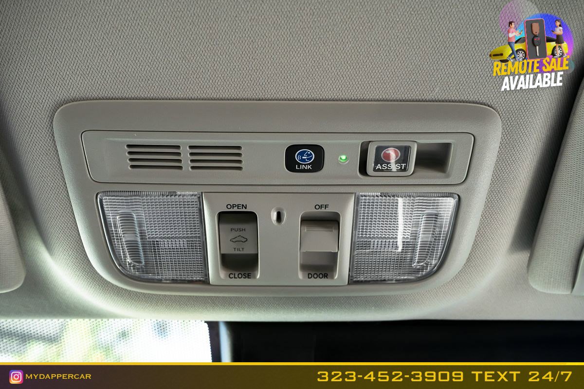 Used 2022 Honda Insight Touring image 24