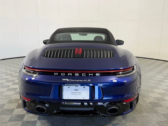 Used 2022 Porsche 911 Carrera 4S AWD/4WD image 3