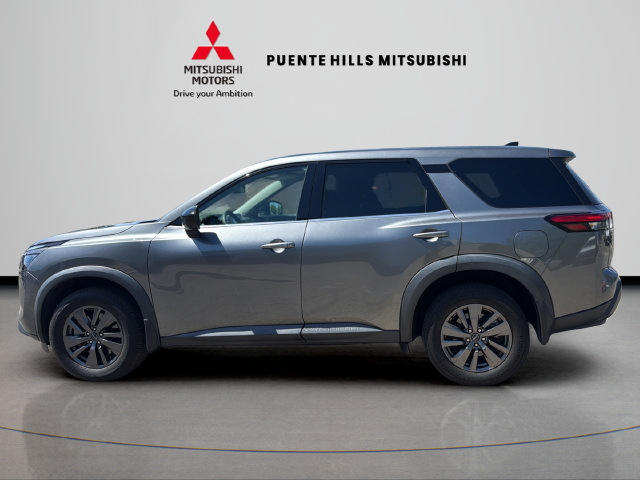 Used 2023 Nissan Pathfinder S FWD image 8