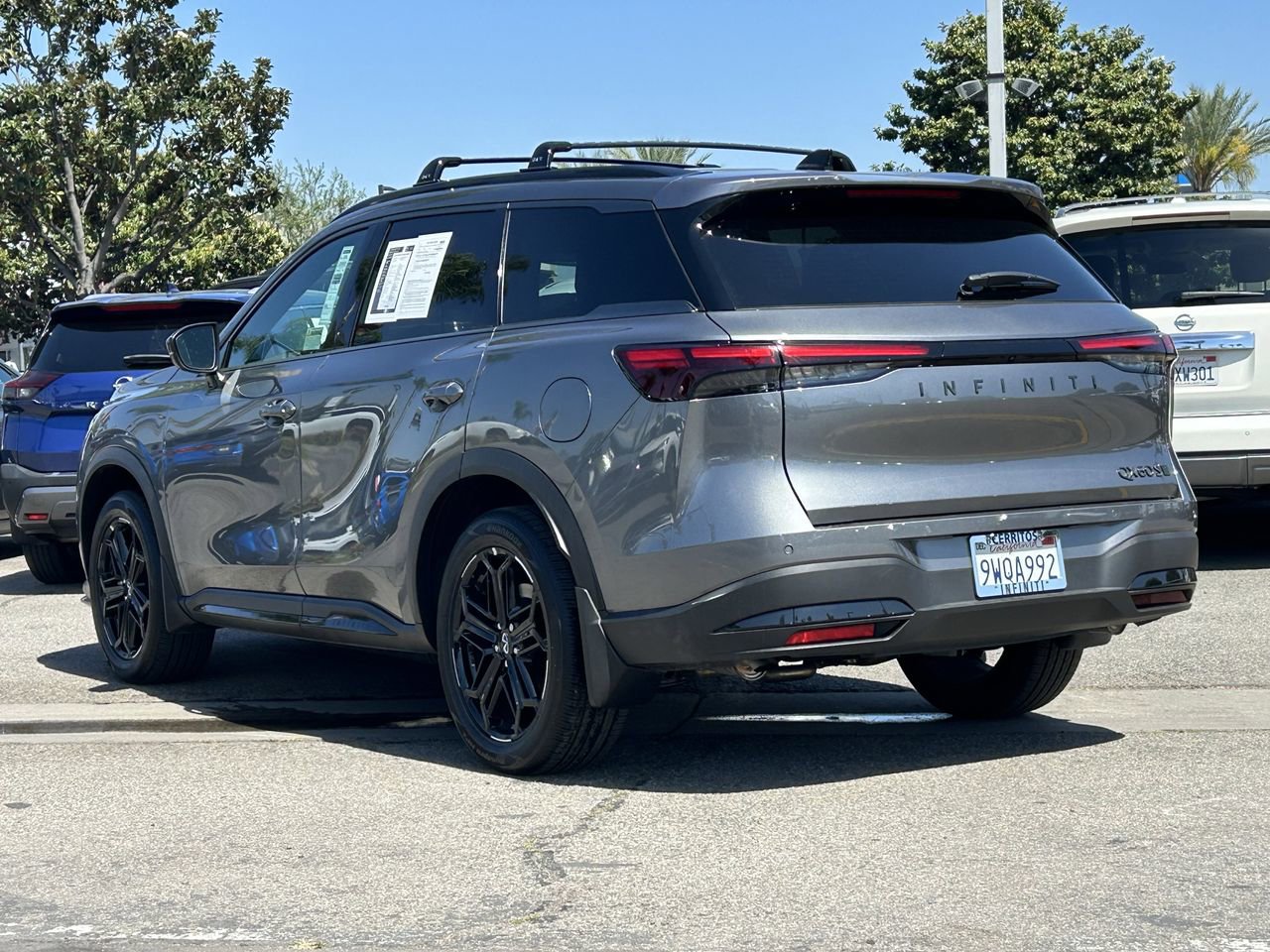 Certified 2026 INFINITI QX60 Sport w/ Dark Cargo Package AWD/4WD image 3