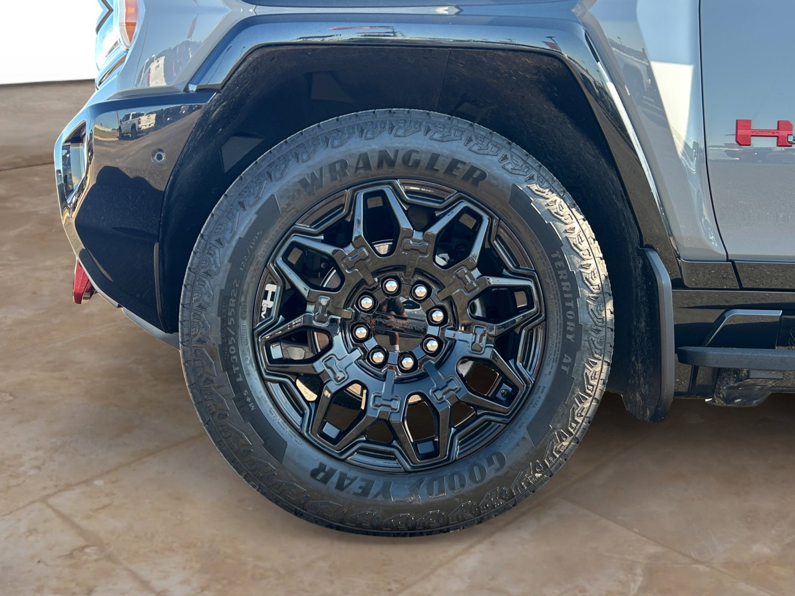 Used 2025 GMC Hummer EV 2X w/ LPO, Sport Package image 29