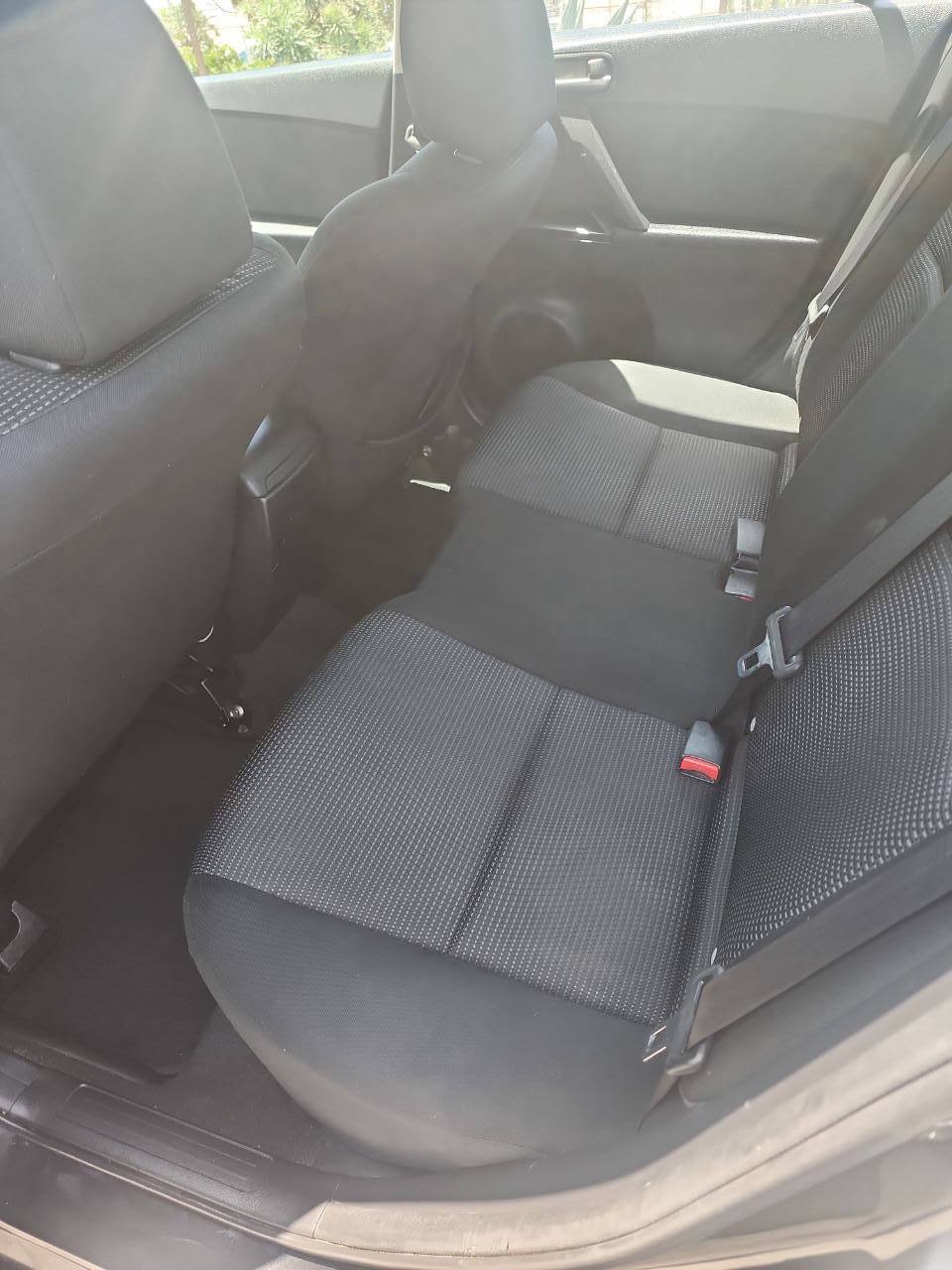 Used 2013 MAZDA MAZDA3 i SV w/ Convenience Pkg FWD image 13