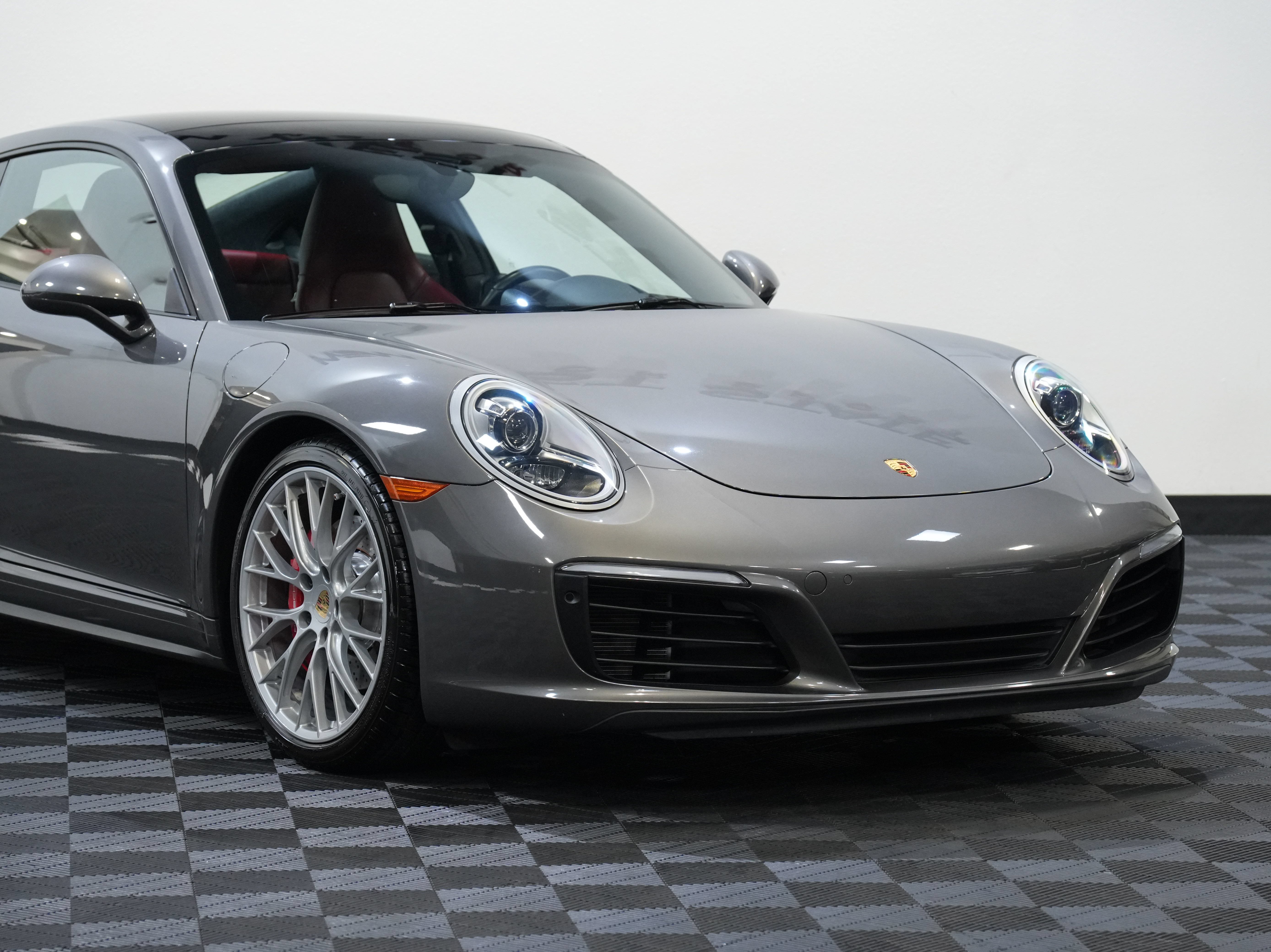 Used 2017 Porsche 911 Carrera 4S AWD/4WD image 9