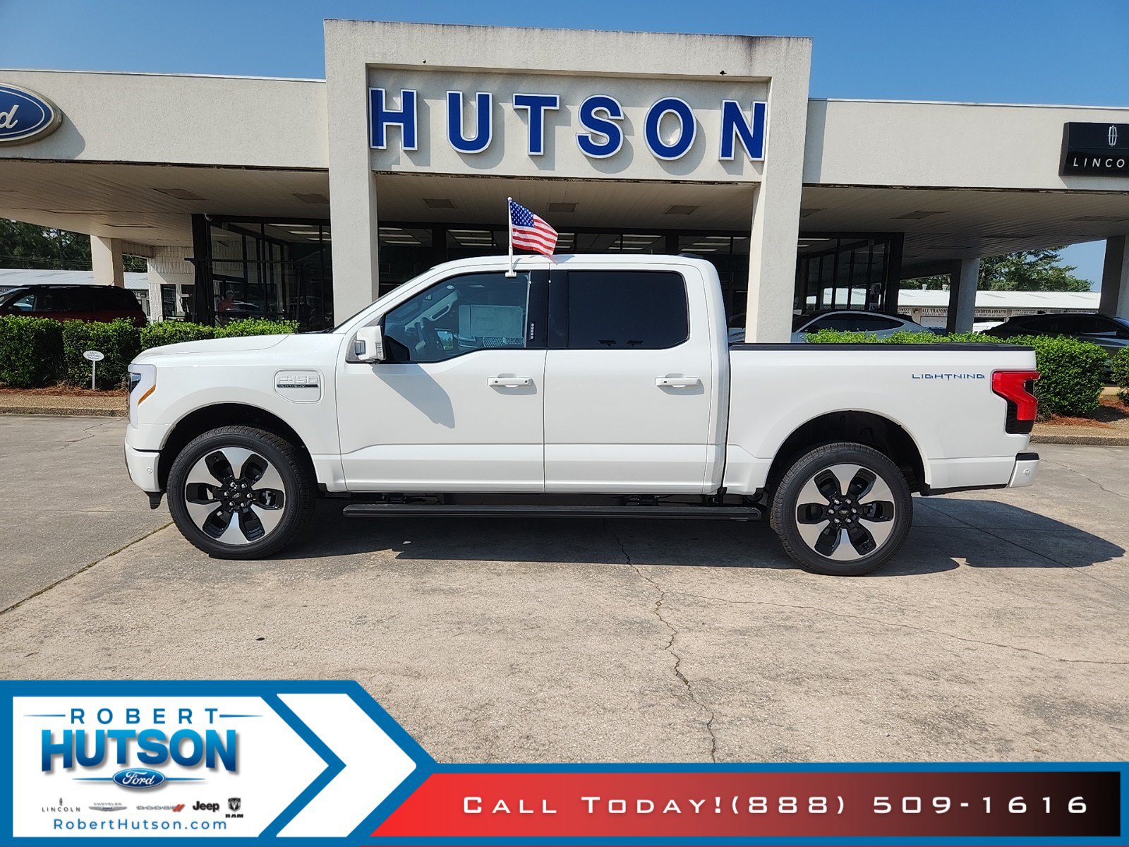 New 2023 Ford F150 Lightning Platinum AWD/4WD image 1