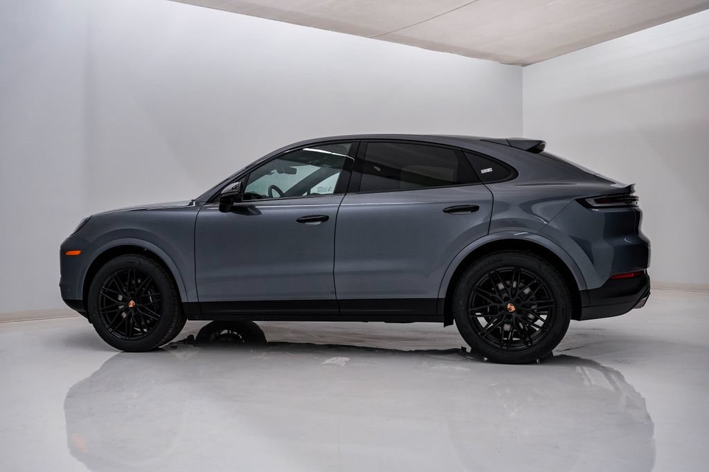 New 2026 Porsche Cayenne Coupe AWD/4WD image 2