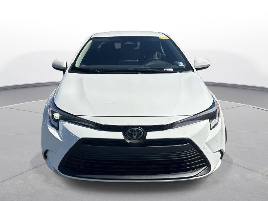 Certified 2026 Toyota Corolla LE FWD image 3