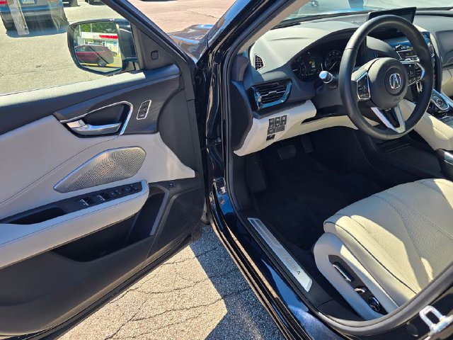 Used 2025 Acura RDX w/ Advance Package AWD/4WD image 12