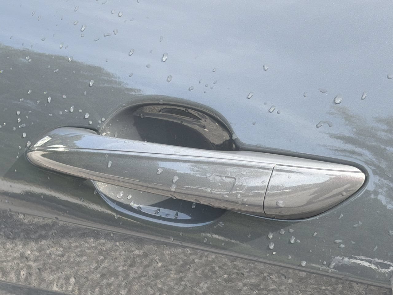 Used 2025 Hyundai Elantra Limited FWD image 32