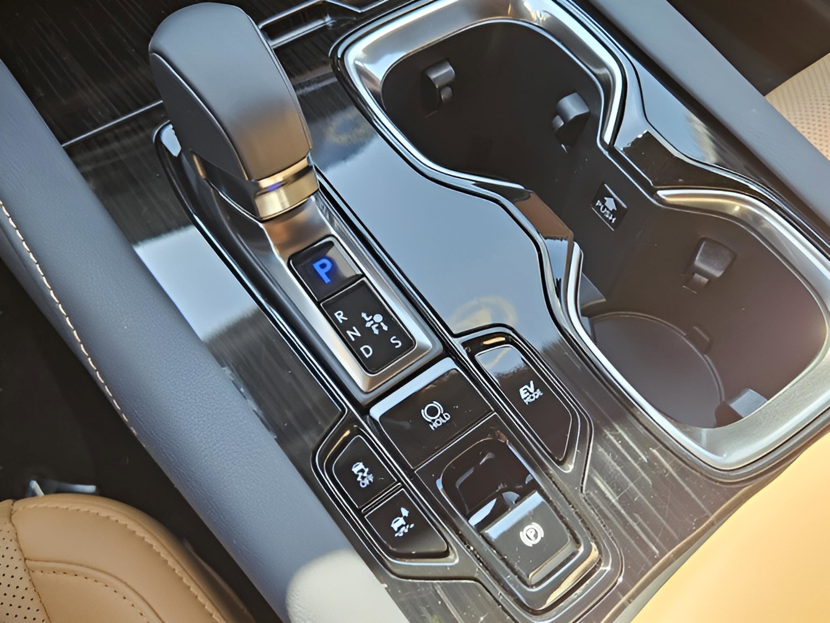 Used 2025 Lexus RX 350h w/ Accessory Package (P3) AWD/4WD image 22