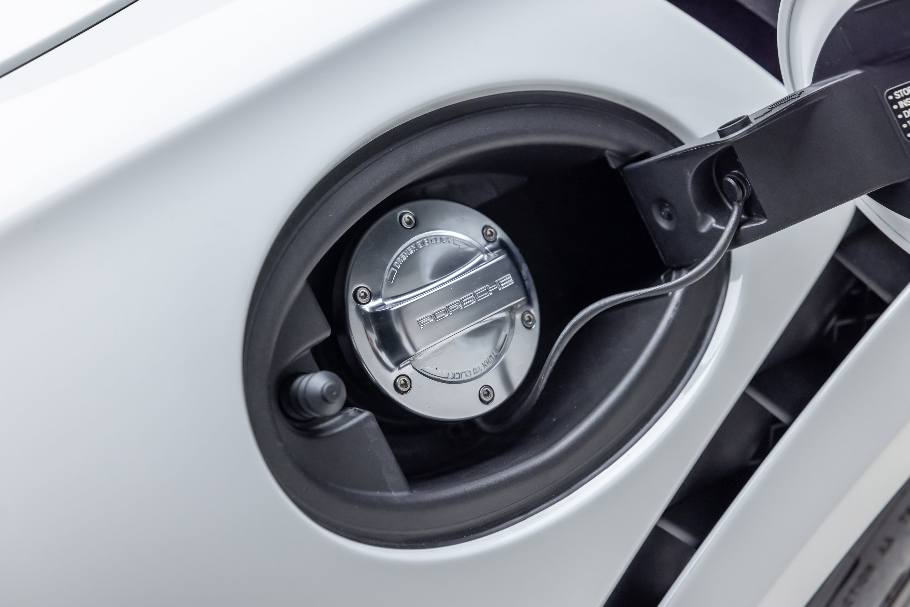 Used 2016 Porsche 911 GT3 RS image 46