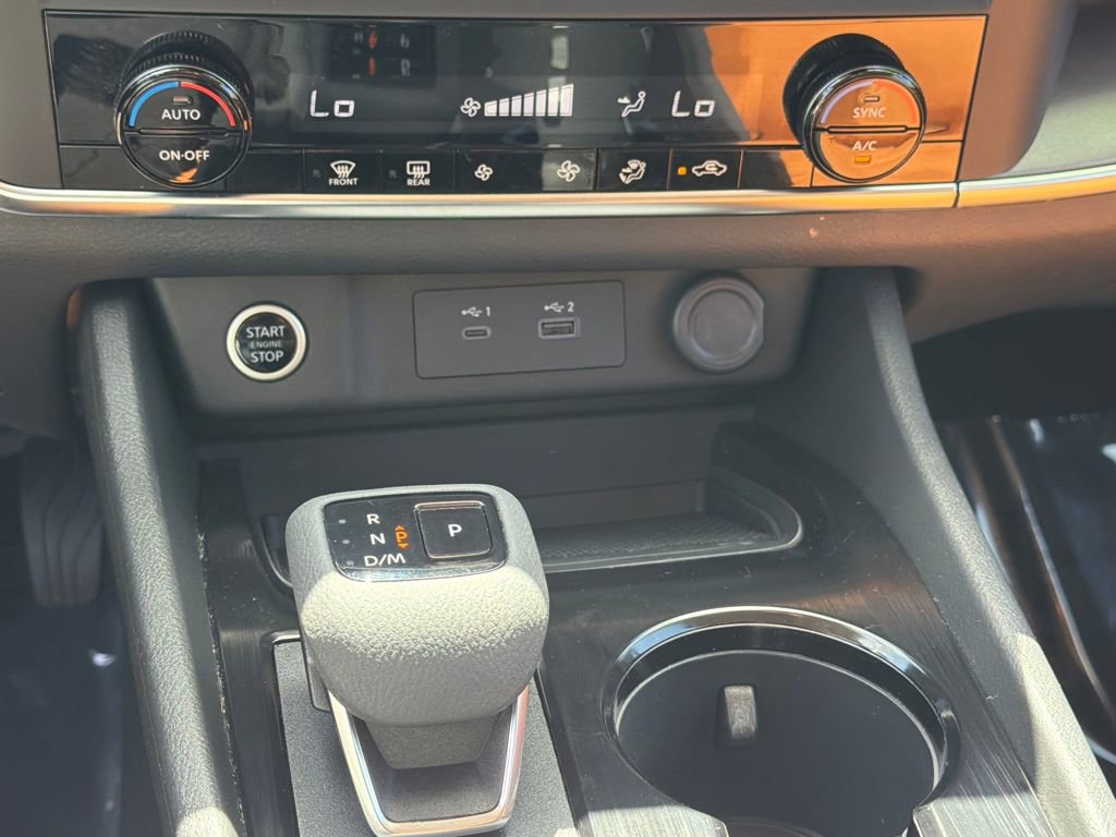 Certified 2023 Nissan Rogue SV image 28