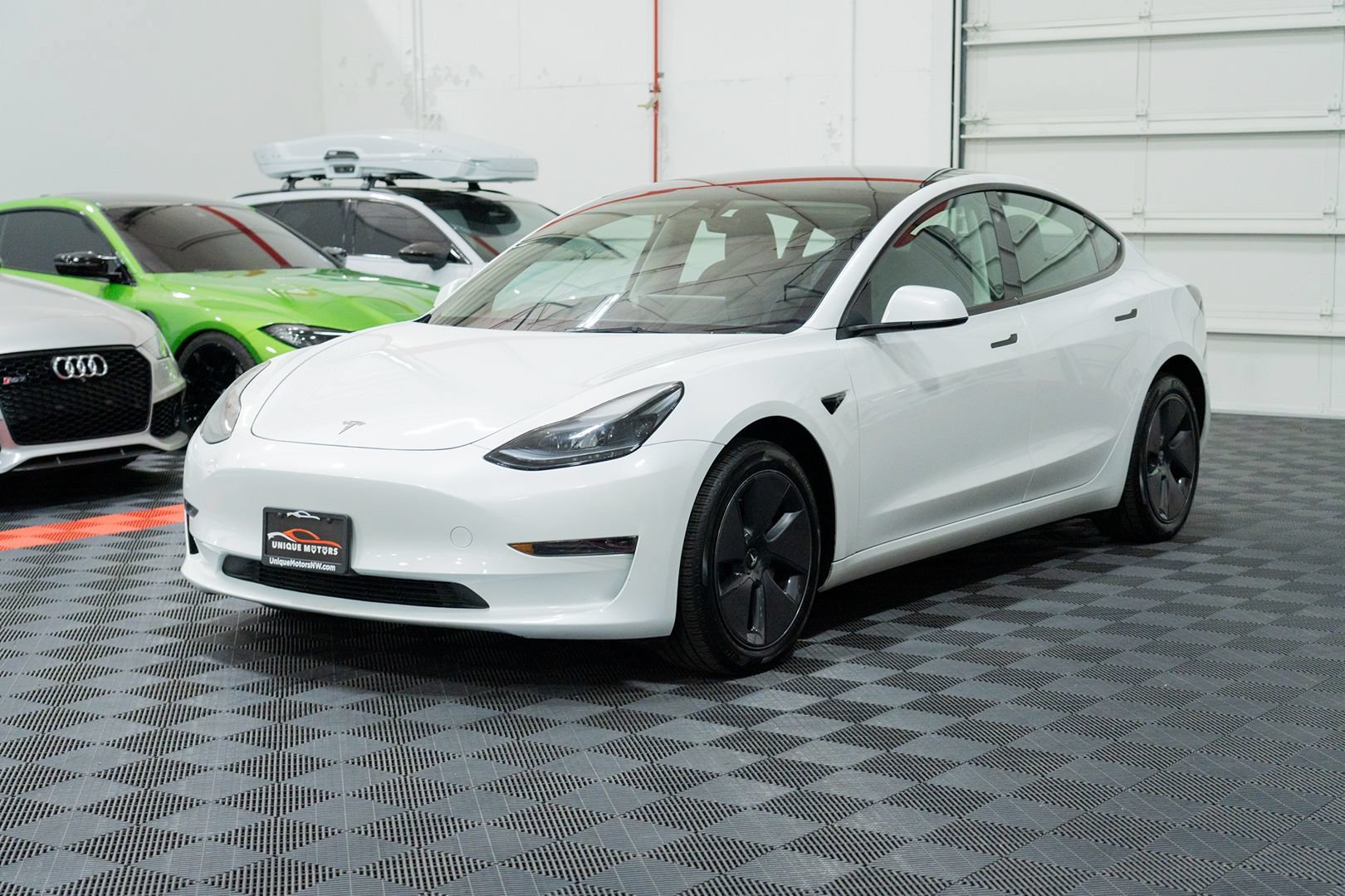 Used 2023 Tesla Model 3 Standard Range RWD image 3