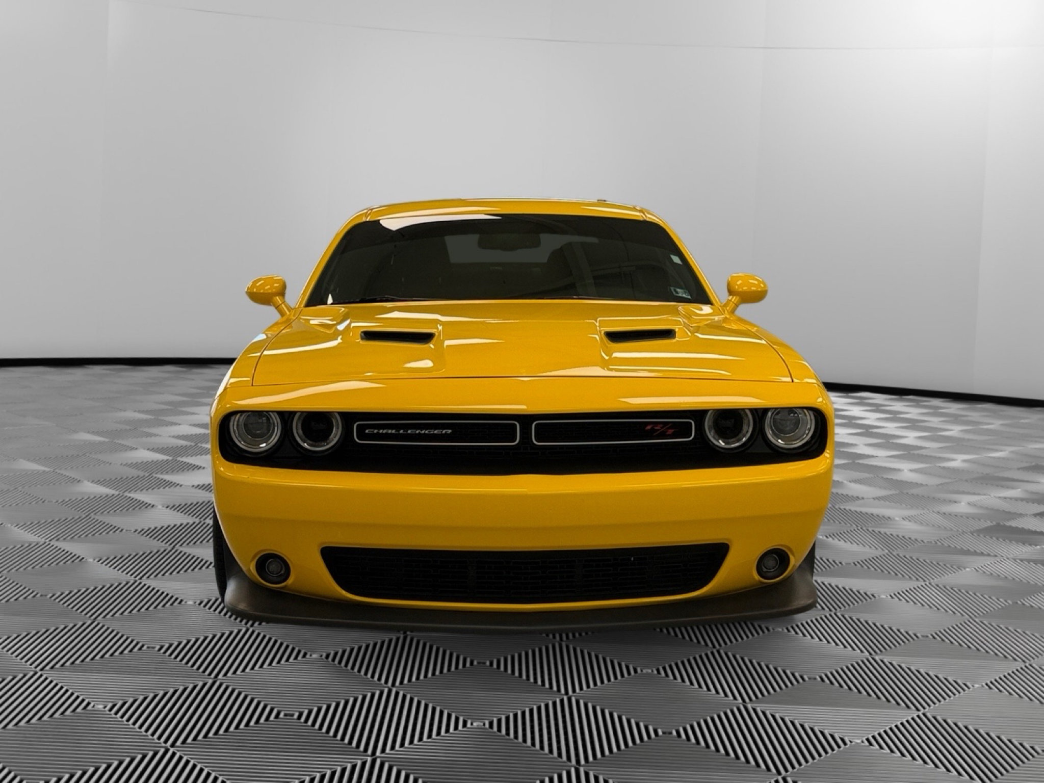 Used 2018 Dodge Challenger R/T Scat Pack RWD image 3