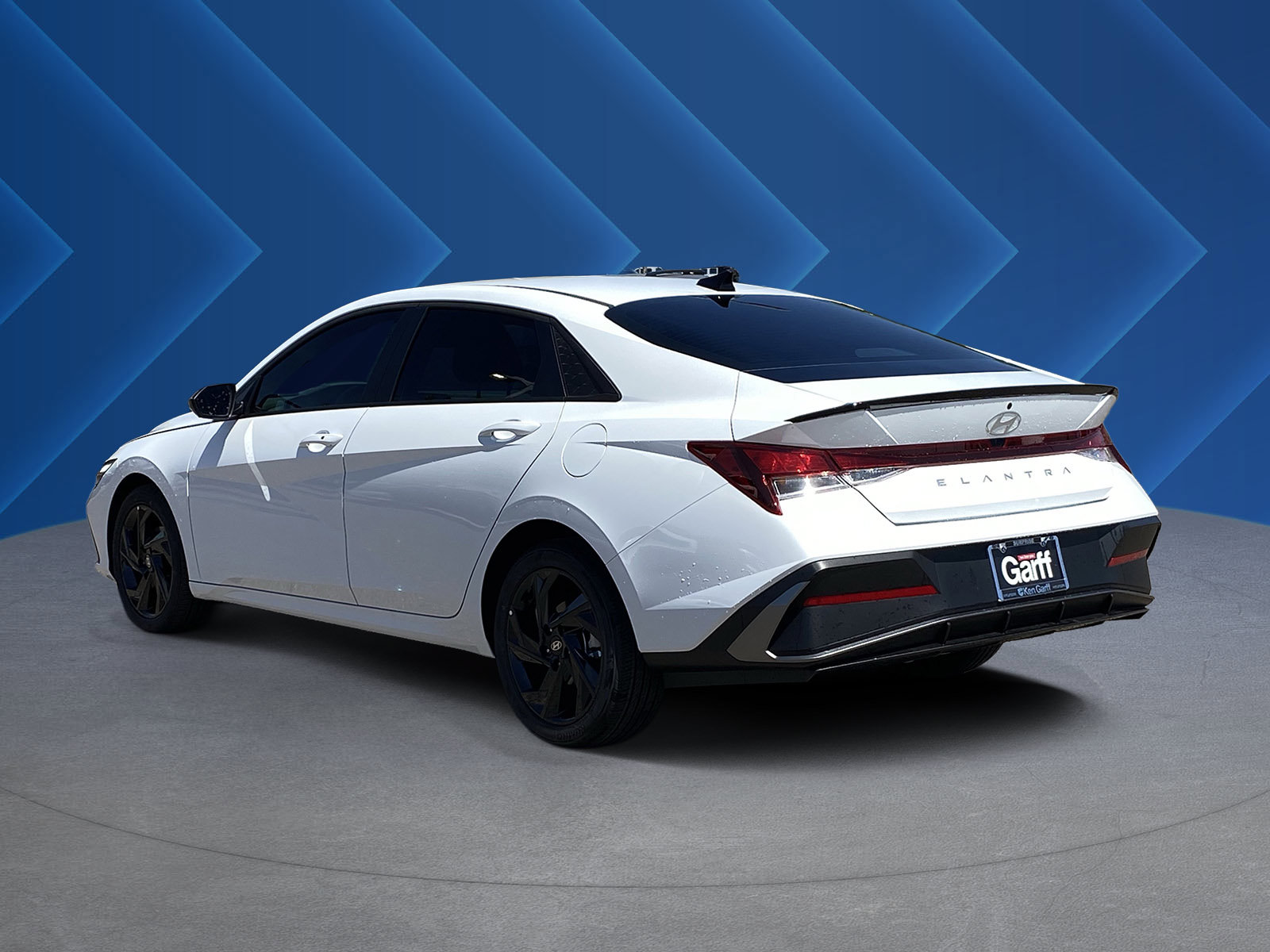 Used 2026 Hyundai Elantra Sport FWD image 5