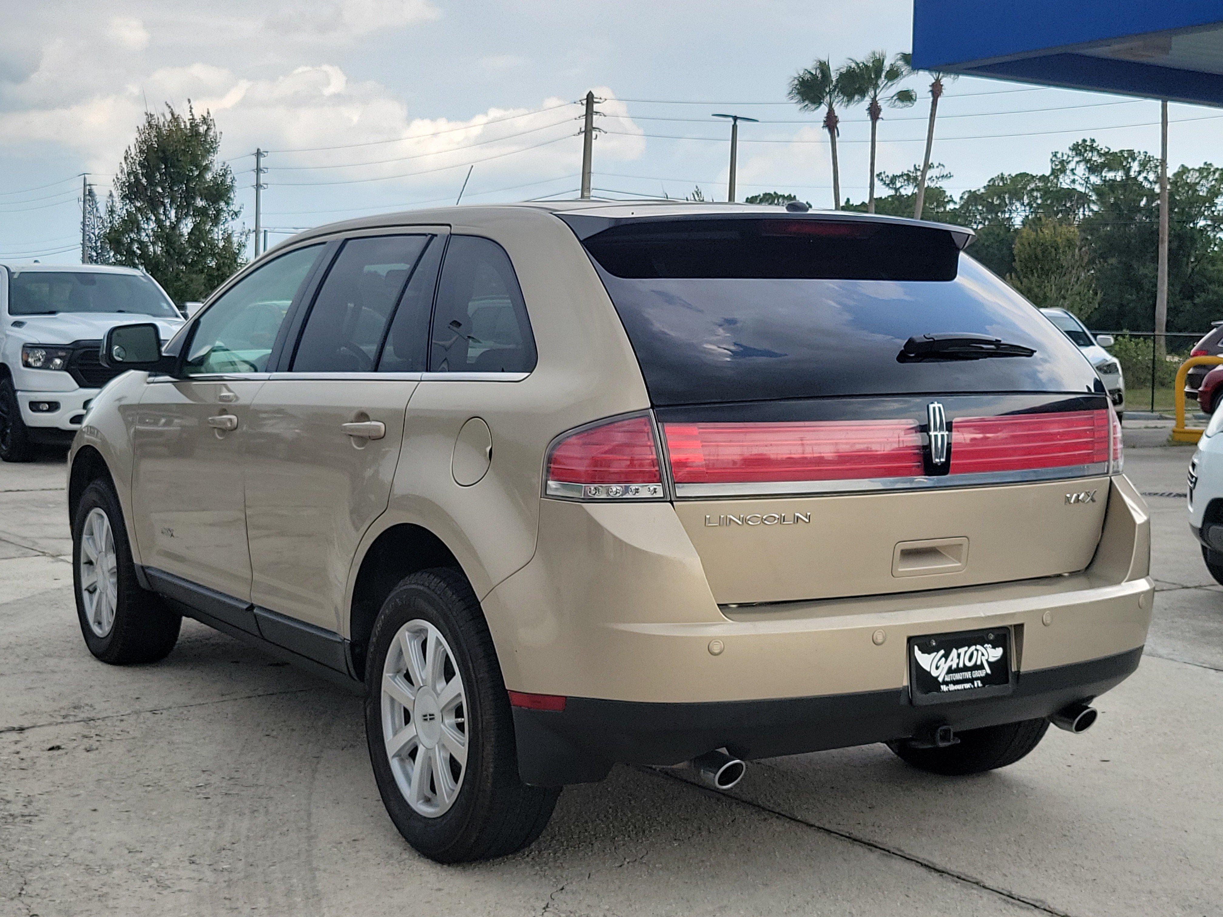Used 2007 Lincoln MKX 2WD image 3