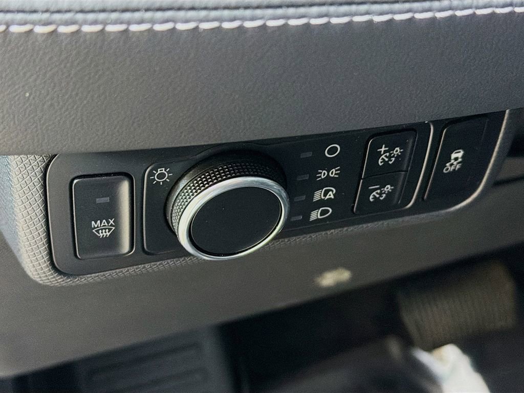 Used 2024 Ford Mustang Mach-E Select w/ Comfort Package Lite image 29