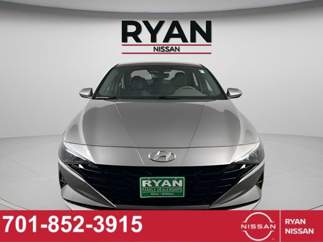 Used 2023 Hyundai Elantra SEL w/ Cargo Package image 11