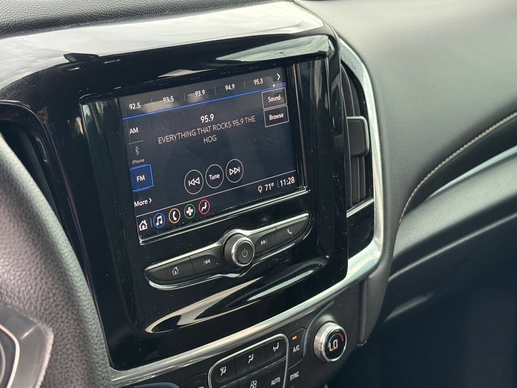 Used 2020 Chevrolet Traverse LS FWD image 29