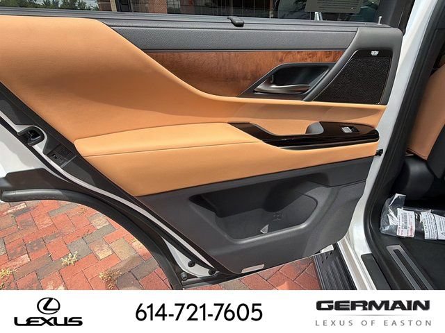 New 2026 Lexus LX 700h Luxury AWD/4WD image 14
