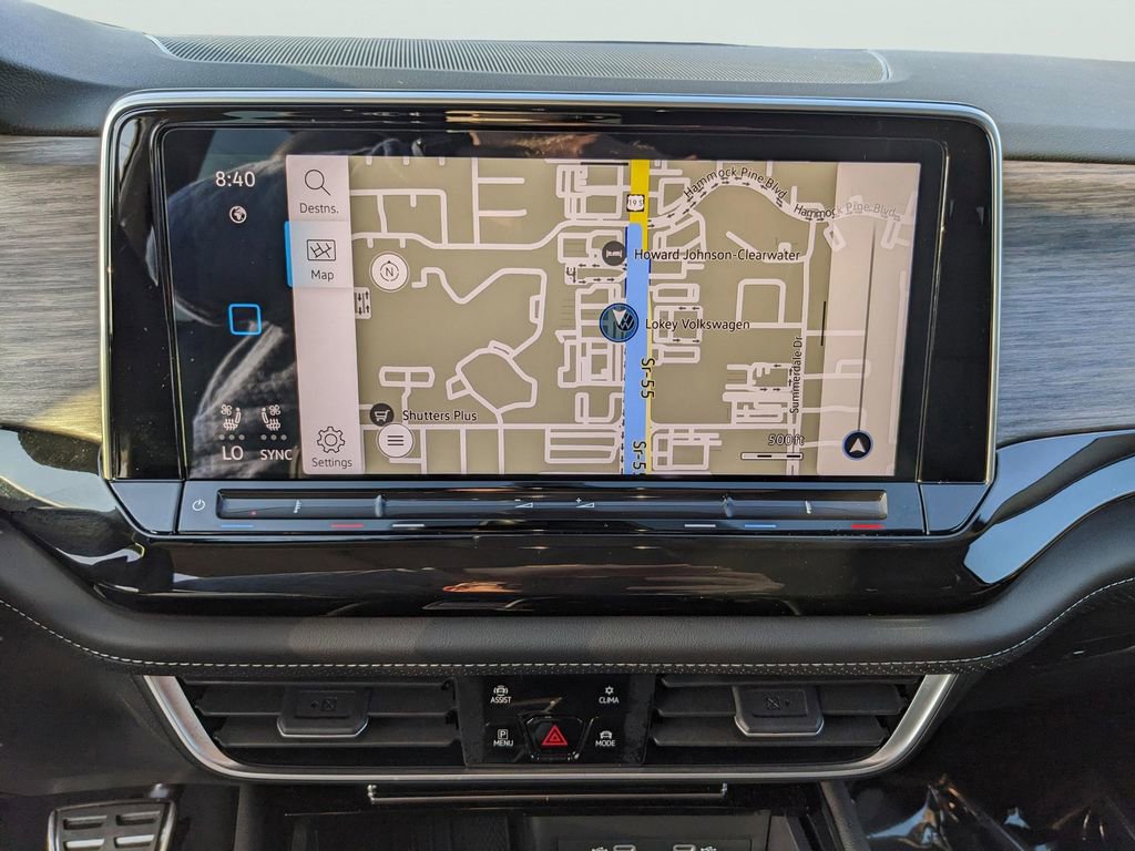 Used 2025 Volkswagen Atlas SEL Premium R-Line image 23