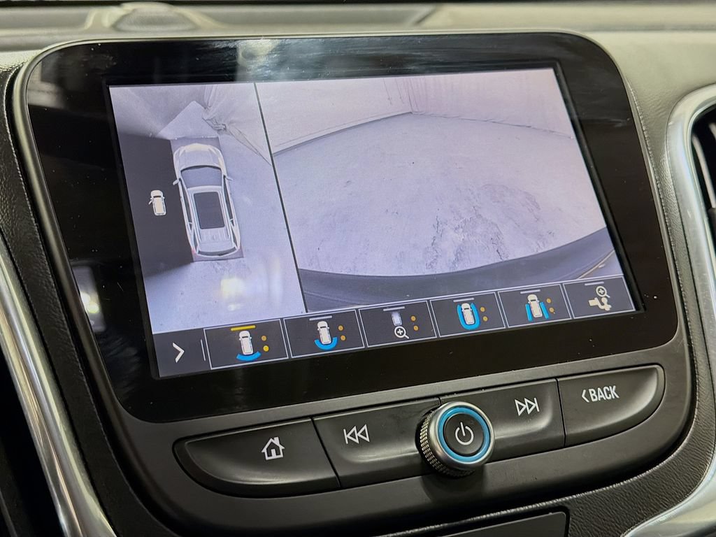 Used 2019 Chevrolet Equinox Premier FWD image 14