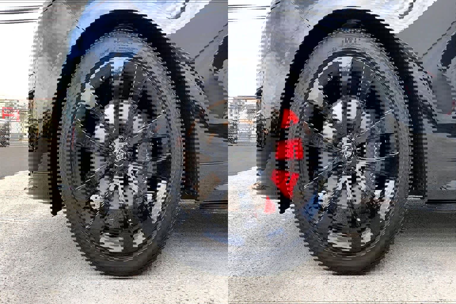 Used 2025 Land Rover Range Rover Sport Dynamic SE image 8