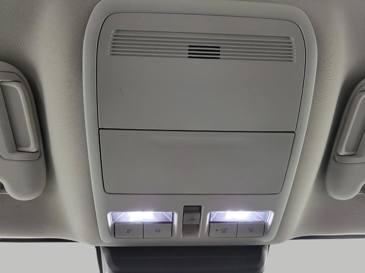 Used 2025 MAZDA CX-50 AWD 2.5 Hybrid w/ Premium Pkg image 18