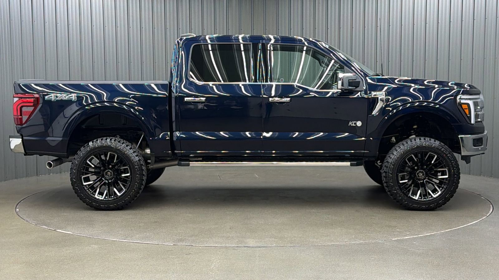 Used 2025 Ford F150 Lariat w/ Tow/Haul Package image 6