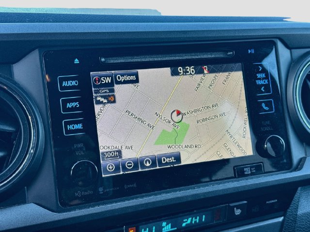 Used 2017 Toyota Tacoma TRD Pro AWD/4WD image 14