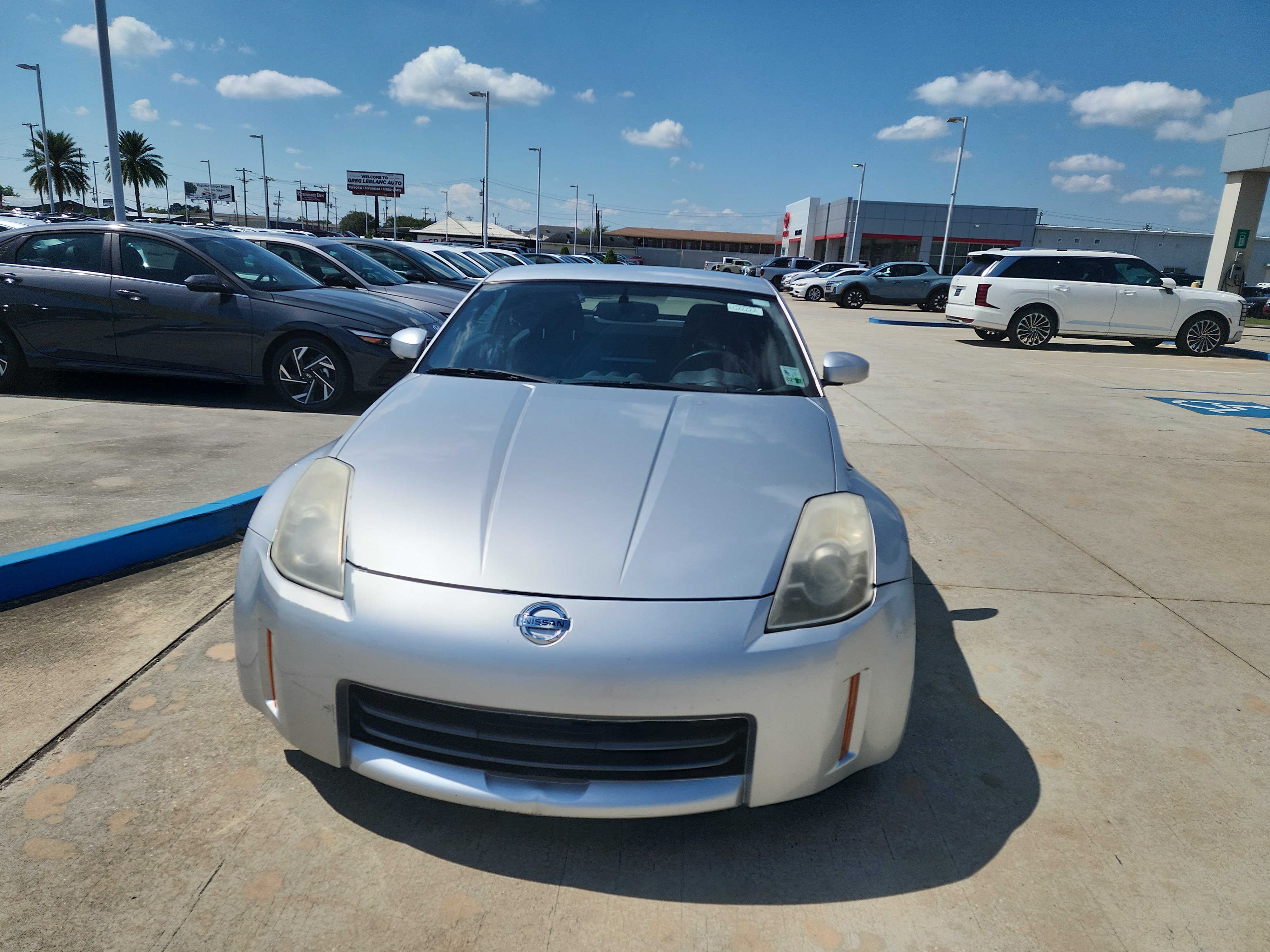 Used 2006 Nissan 350Z Enthusiast RWD image 2