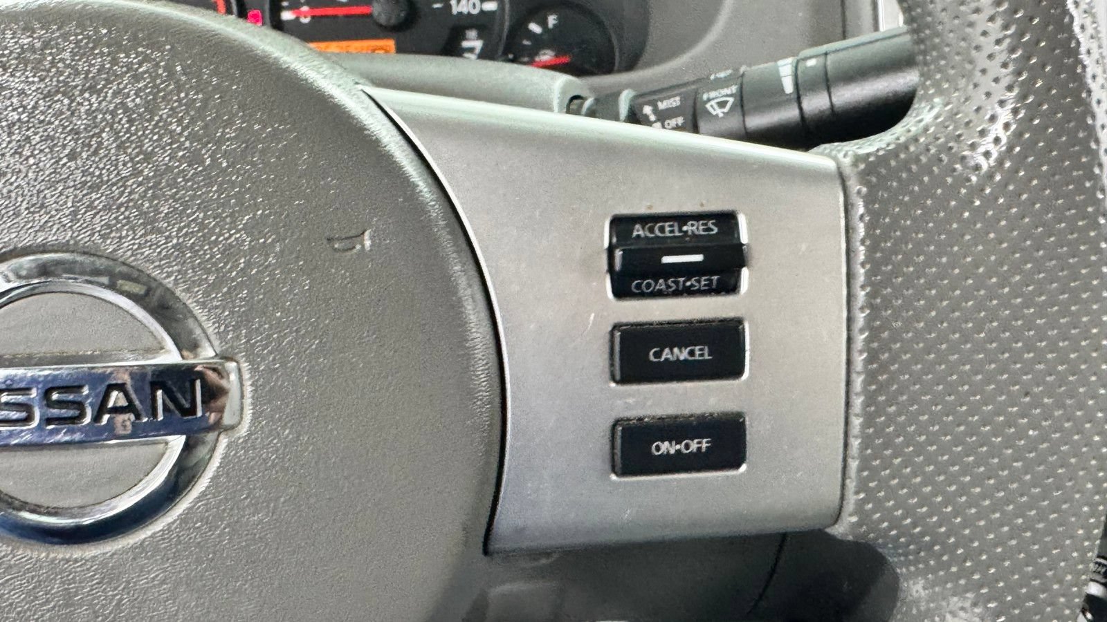 Used 2014 Nissan Frontier SV w/ SV Value Truck Package AWD/4WD image 21
