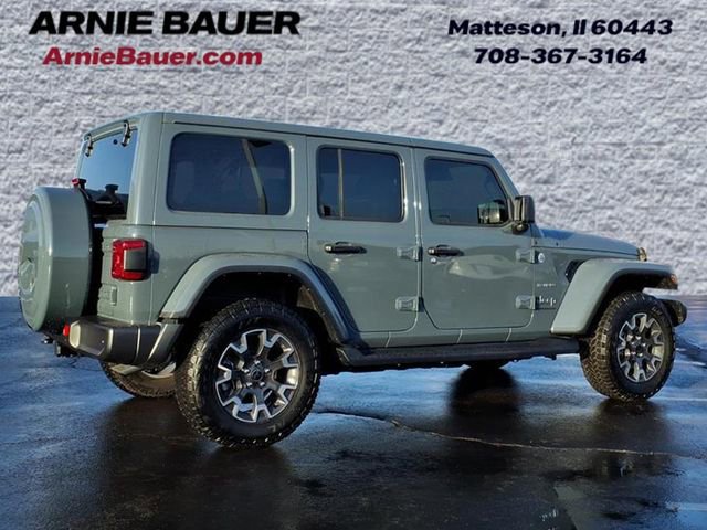 Used 2024 Jeep Wrangler Unlimited Sahara w/ Technology Group AWD/4WD image 7