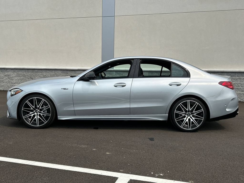 Used 2024 Mercedes-Benz C 43 AMG 4MATIC Sedan image 5