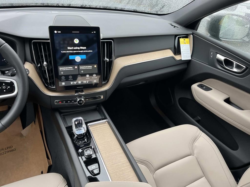 New 2026 Volvo XC60 B5 Plus w/ Climate Package image 15