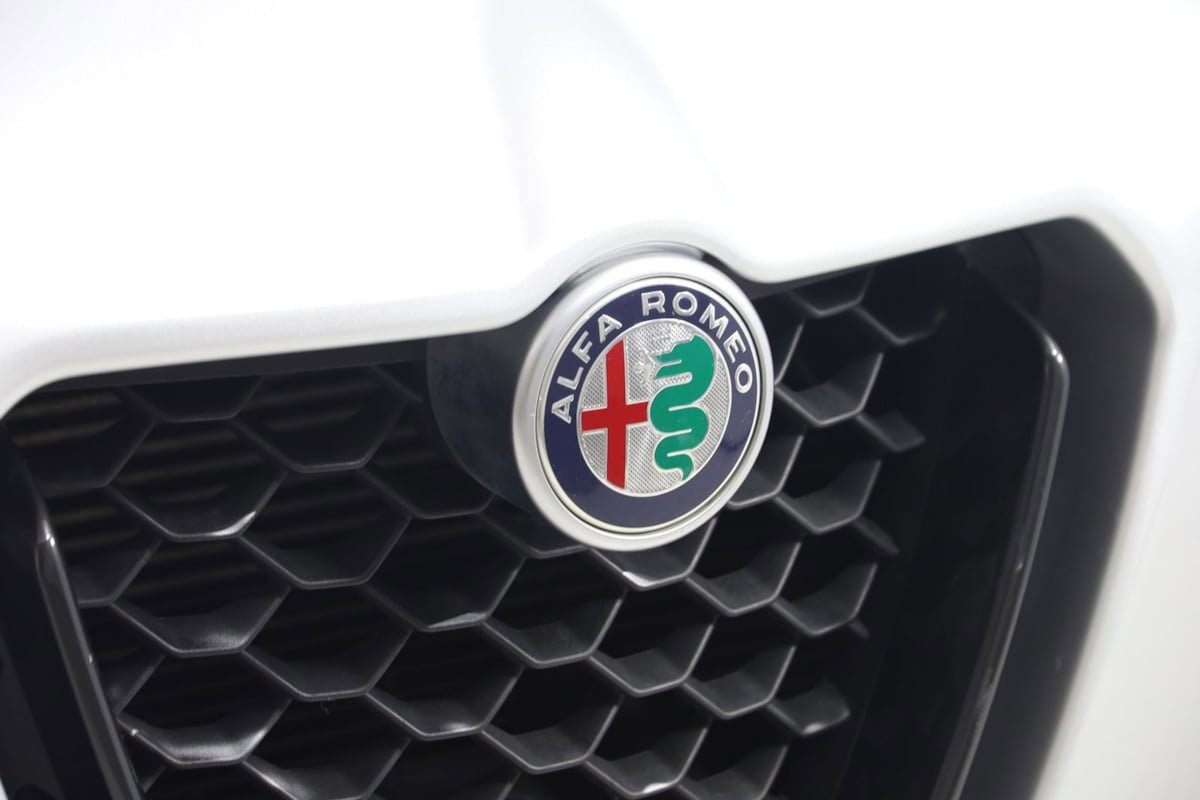 Used 2020 Alfa Romeo Stelvio w/ Nero Edizione RWD image 15