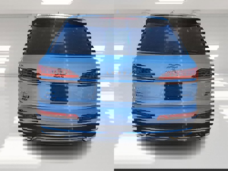 Used 2024 Audi Q7 3.0T Premium Plus image 4